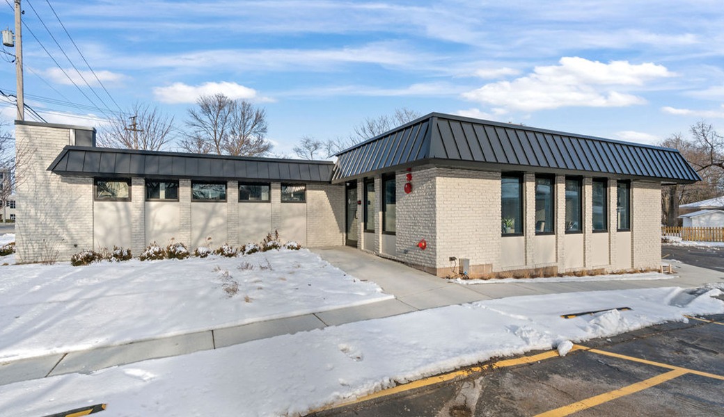 Outside view of Weiss Dental Arts building