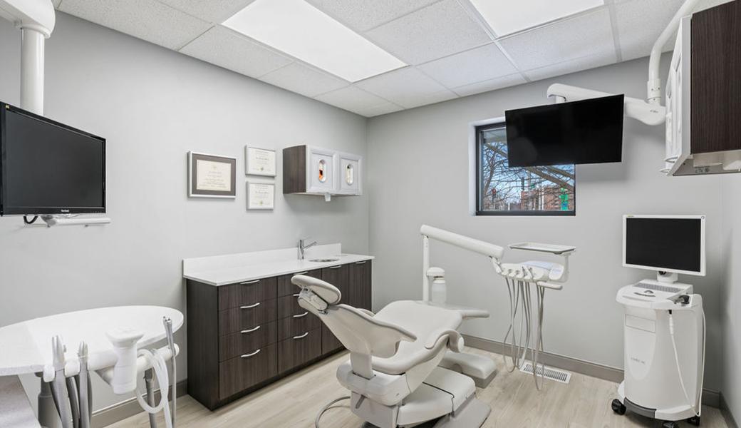 Dental treatment room